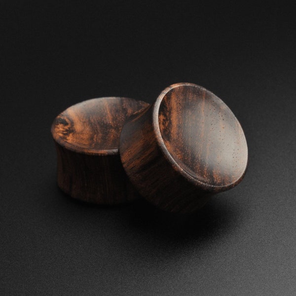 Sono Wood Double Flare Concave Plug | Wooden Ear Stretcher Gauges | Organic Plug | Sizes 5mm (4g) - 40mm (1 9/16") | FREE Delivery Available