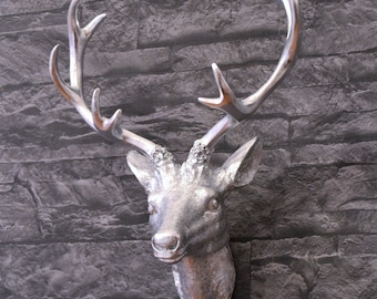 Deer head wall decoration, refined with leaf metal