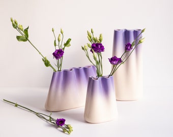 Porcelain Jumony vase set of 3 - Lavender to pale peach