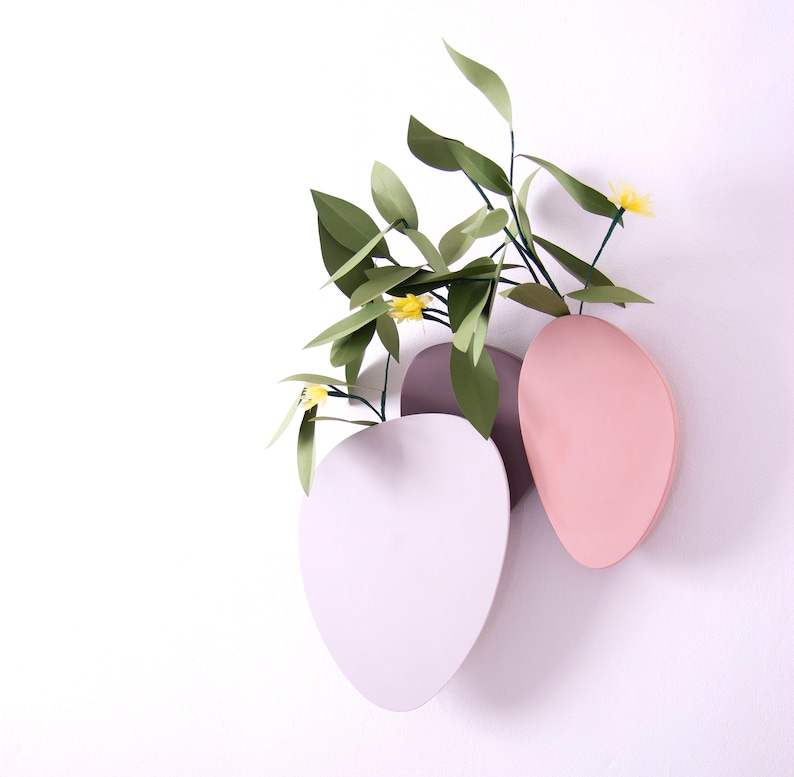 Vaso/scultura da parete a forma di ciottolo personalizzabile in tono caldo di Extra&ordinary Design immagine 1