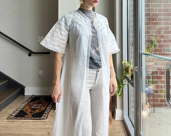 VTG 70s White Lace Duster