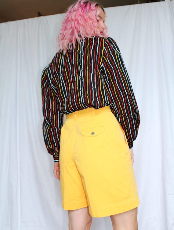 Vintage 80s | Mellow Yellow Mom Shorts
