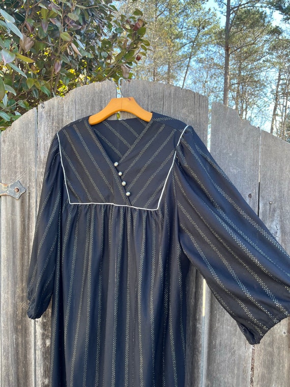 VTG 70s Black/Silver Muumuu Dress