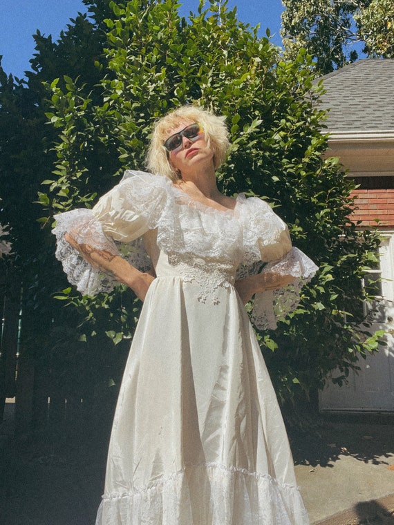 VTG 70s/80s Alfred Angelo Bridal Gown