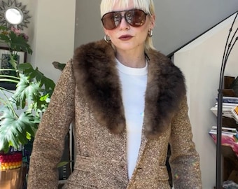 VTG 70s Wool Tweed Blazer with Fur Collar