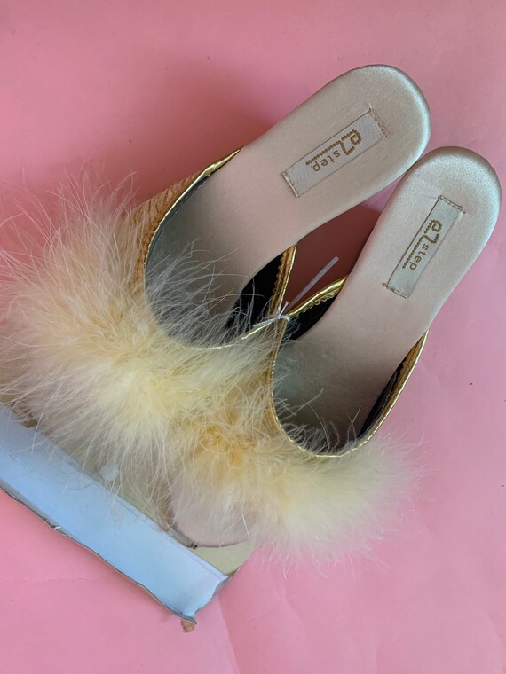 Vintage Deadstock 80s Feather Slip Ons