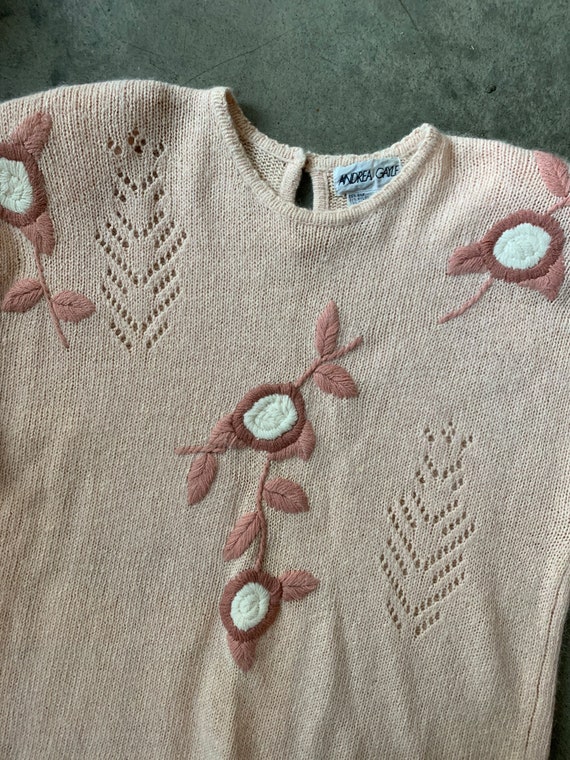 Vintage 80s | Pale Pink Floral Silk Sweater - image 3