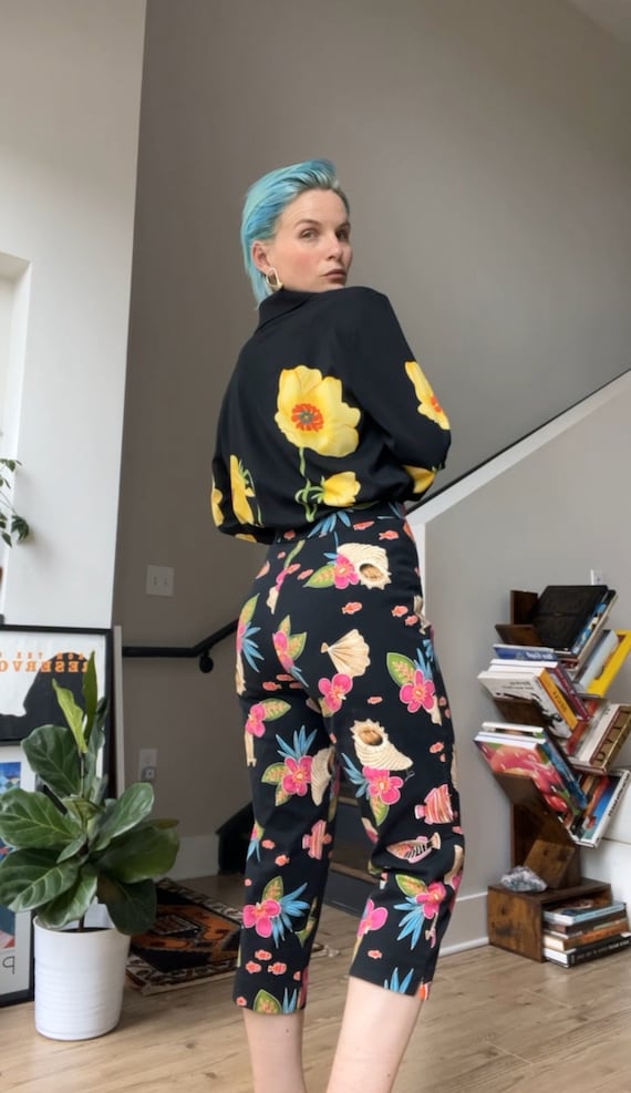 VTG 90s Briggs Shell/Fish Capri Pants - image 2
