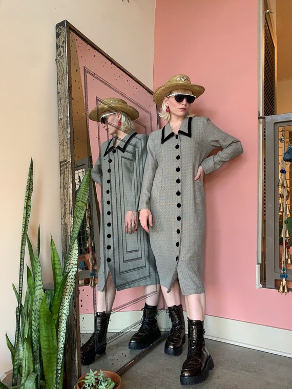 Vintage 80s/90s Button Down Dagger Collar Dress