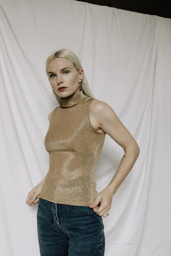 Vintage 90s | Gold Metallic Sleeveless Turtleneck