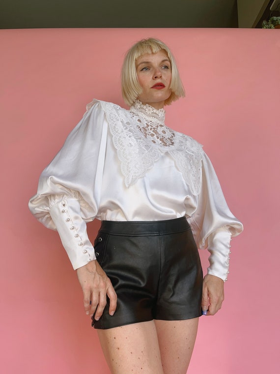 VTG 80s Gunne Sax White Lace Collared Satin Blouse
