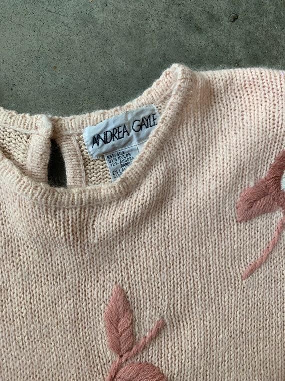 Vintage 80s | Pale Pink Floral Silk Sweater - image 4