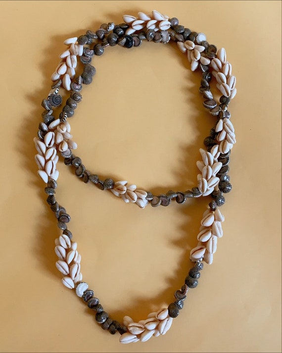 Vintage Beaded Shell Long Necklace