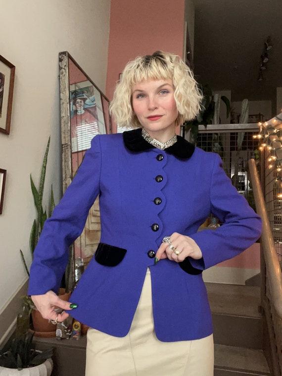 VTG 90s Violet\Black Velvet Scalloped Blazer