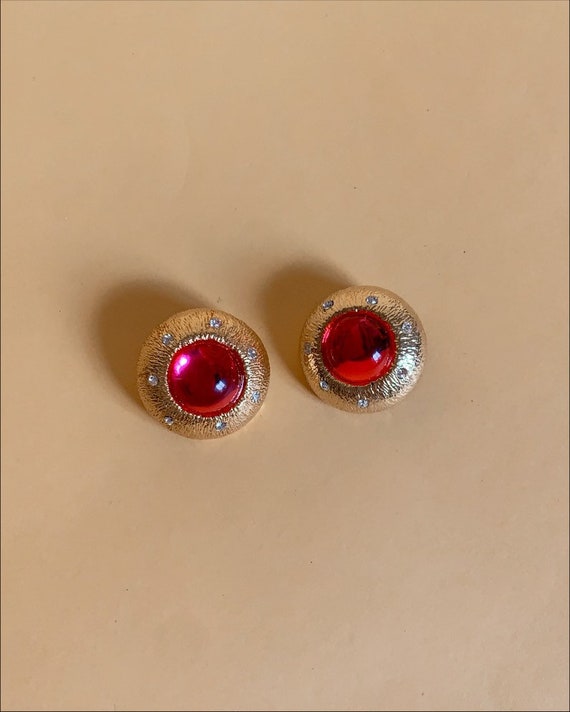 Vintage 80s Clip-on Earrings