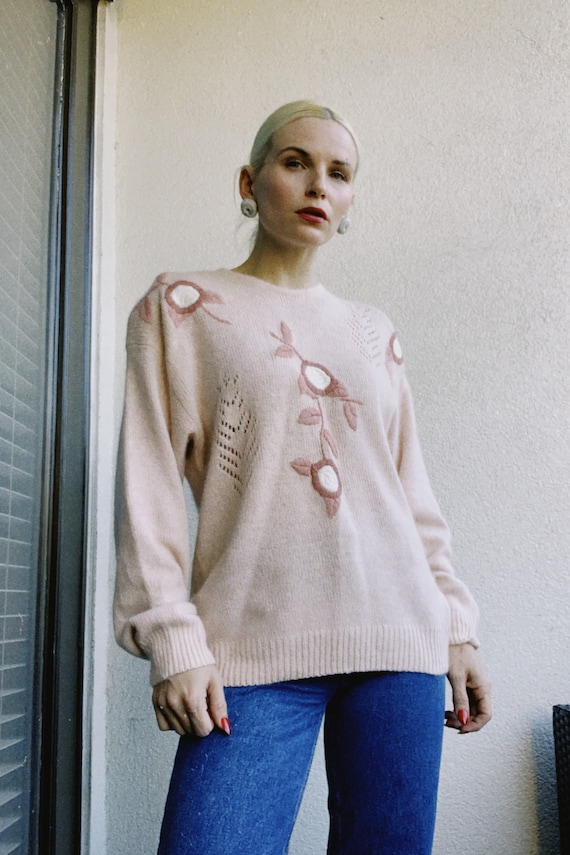 Vintage 80s | Pale Pink Floral Silk Sweater - image 1