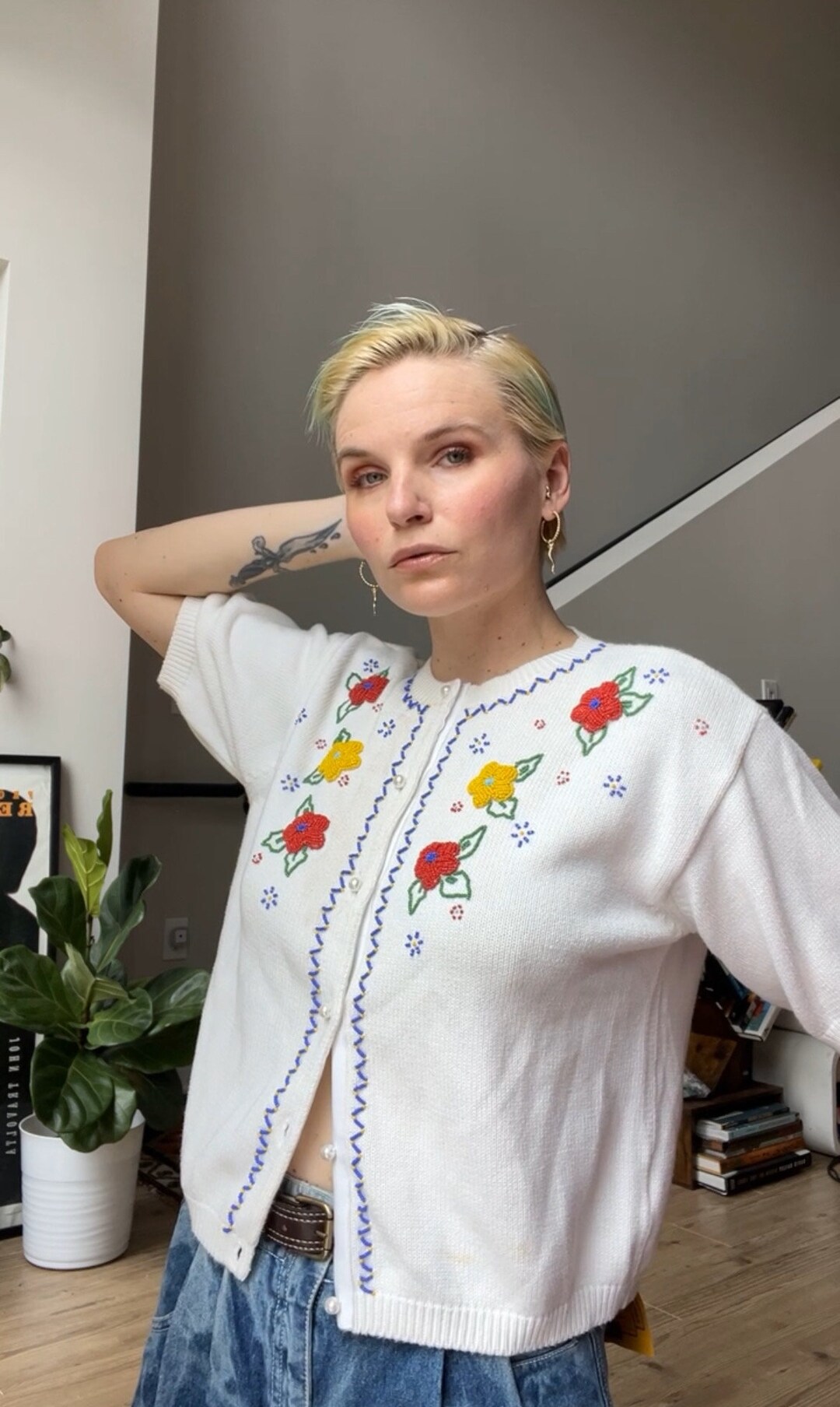 アメリヴィンテーART FLOWER KNIT CARDIGAN Girls Knit Cardigan With Embroidered Flowers, Girls Outfit