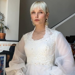 VTG 1970s Bridal Gown with Train