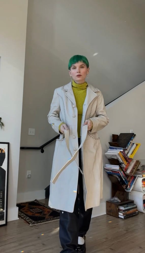 VTG 70s Cream Leather Trench Coat