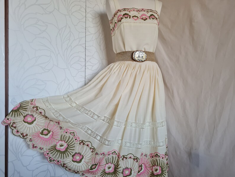 80s Ensemle embroidered