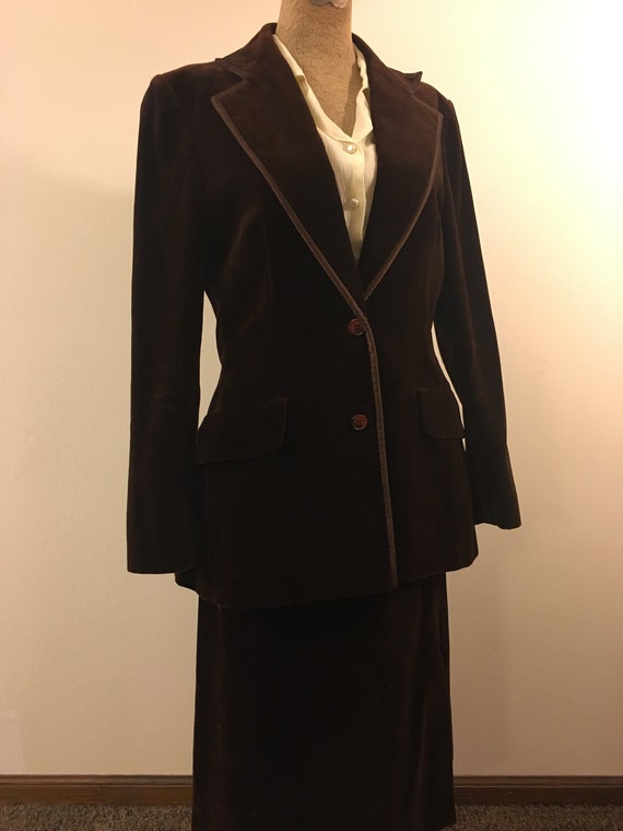 Alan Austin velvet skirt suit