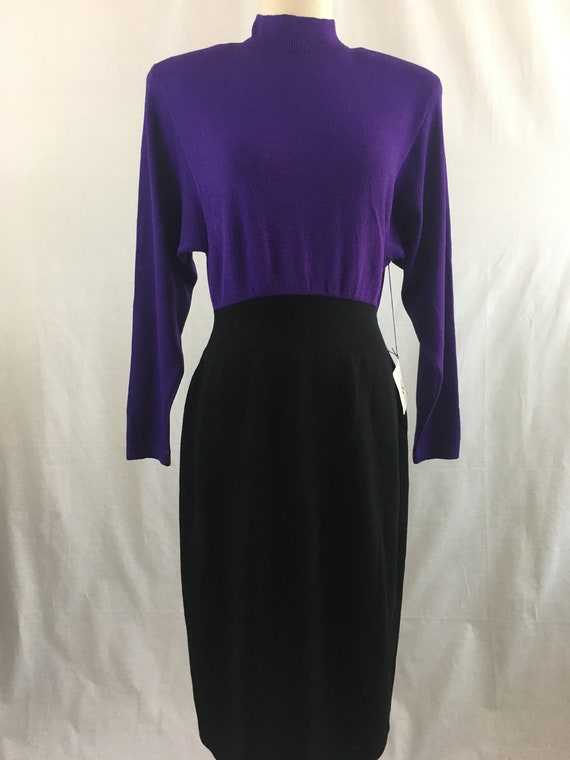 St John Knits Beauty NWT