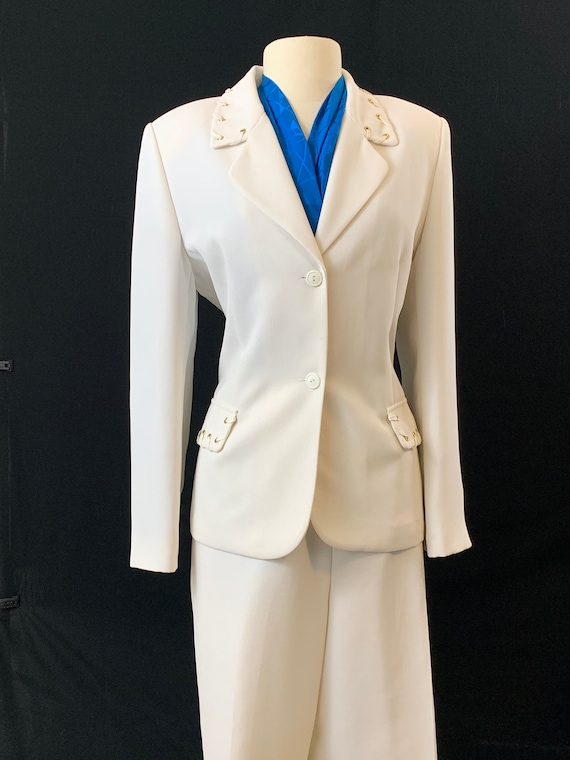 Mary McFadden Inaugural White Pant suit