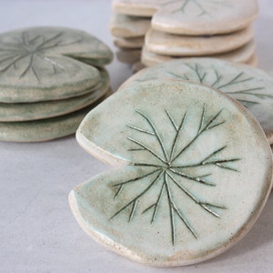 Ceramic Lily Pad Ring Dish -  Canada