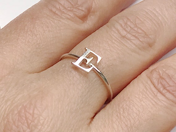 E online initial ring