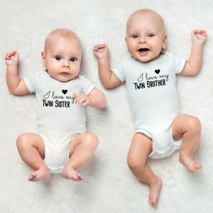 JUNIWORDS Babybody I love my twin brother & I love my twin sister Weiß Blau Rosa Weiß Schwarz 100 % Made in Germany zdjęcie 5