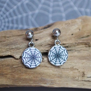 Feather jewelry - earrings - feather - stud earrings - spider web - Halloween