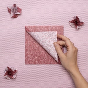 Origami Papier Weihnachten - Weihnachtsdeko basteln mit weihnachtlichem Origami Papier, Origami Papier rot zum Weihnachtsschmuck basteln