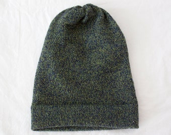 green mottled knitted beanie made of fine wool with silk / green merino silk beanie