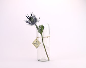Blumenvase / Upcycling / handgefertigt aus einer Weinflasche / ZimmerKultur # 5 / klar / ca. 21 cm
