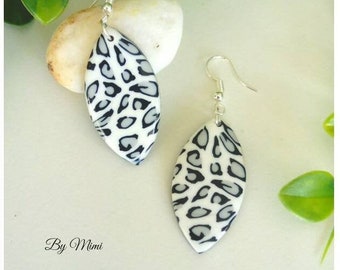 Leopard shuttle earrings