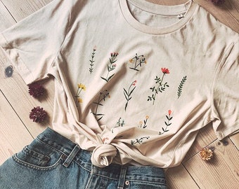 T-Shirt mit Wildblumen-Print