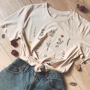 T-shirt with wildflower print