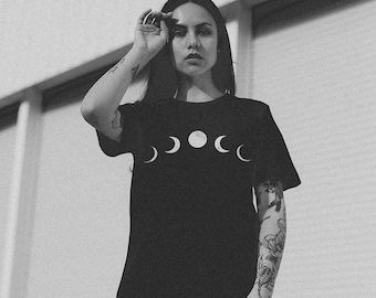 Moon phase shirt black