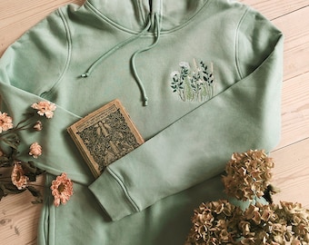 Embroidered wildflower hoodie in sage