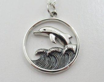 Dolphin in the Waves Pendant - 925 Sterling Silver - Sea Life Beach & Nautical Fish Circle Necklace - Gift for Beach Lover