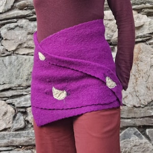 Cacheur in magenta aus reiner Schafwolle, Hüftschmeichler, Wollrock, Kleidung aus Walk, Wickelrock, Wollrock, XS-L, natürlich warm, Vogel