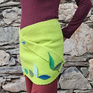 Cacheur in kiwigrün aus reiner Schafwolle, Hüftschmeichler, Wollrock, Kleidung aus Walk, Wickelrock, Wollrock, XS-L, natürlich warm, Wolle