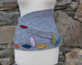 Kidney warmer in light gray with colorful leaves, pure sheep's wool, cacheur, hip flatterer, wool skirt, wrap skirt, clothing made of wool, XS-L