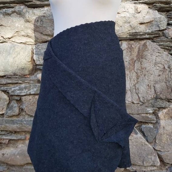 Jupe portefeuille en pure laine vierge en bleu-noir, jupe en laine, jupe de promenade, jupe en laine, jupe en laine, vêtements en promenade, jupe en feutre, taille. XS-XL