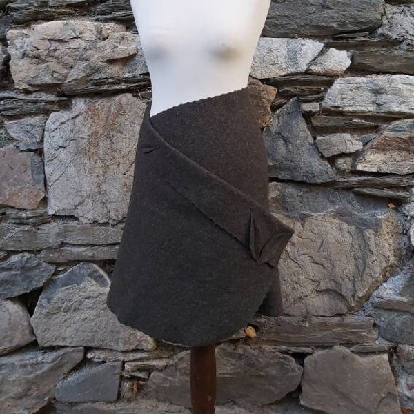 Wrap skirt made of pure virgin wool in dark green, wool skirt, walk skirt, skirt made of wool, wool skirt, clothing made of walk, felt skirt, size XS-XL