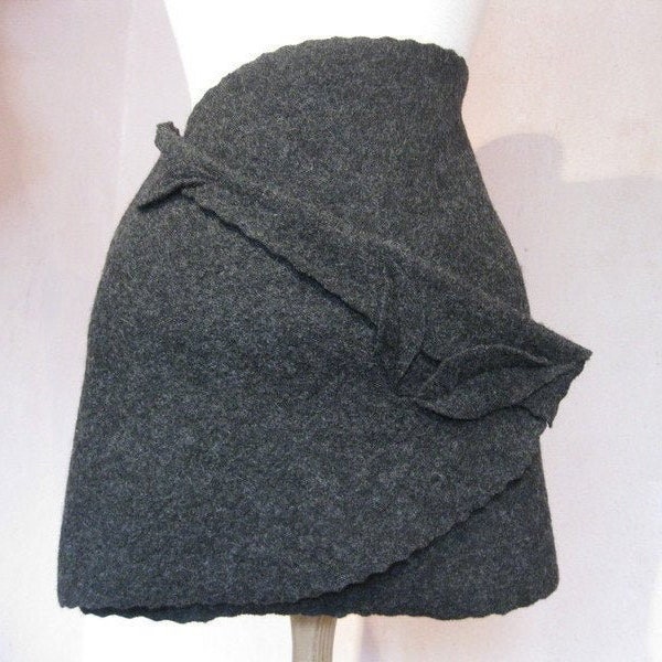 Cacheur in anthracite made of pure sheep's wool, hip flatterer, kidney warmer, stole, wrap skirt, wool skirt, clothing made of wool, naturally beautiful