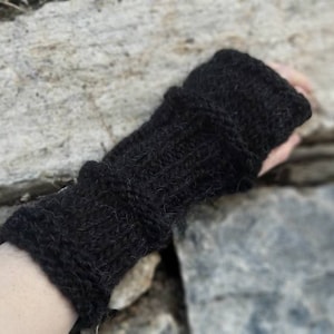 Hand warmers with thumb hole with alpaca and sheep&#39;s wool, arm warmers, cuffs, wool cuffs, wrist warmers, warm hands, winter accessory, Outlander