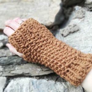 Hand cuffs with permanent hole made of sheep's wool and polyacrylic, arm cuffs, cuffs, wool cuffs, wrist warmers, accessory for warm hands, winter