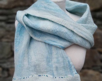 hand felted scarf in silk and extra-fine merino wool, stole, cape, neck flatterer, loop, exclusive accessory, winter clothing