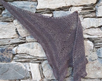 Sciarpa triangolare a maglia realizzata con lana di pecora riciclata e mohair, scialle, stola, sciarpa, medievale, sciarpa avvolgente, Outlander, Highland